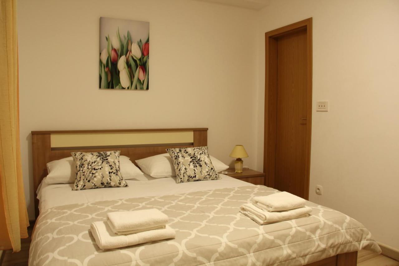 Apartmani Ljubo Primošten Exteriér fotografie