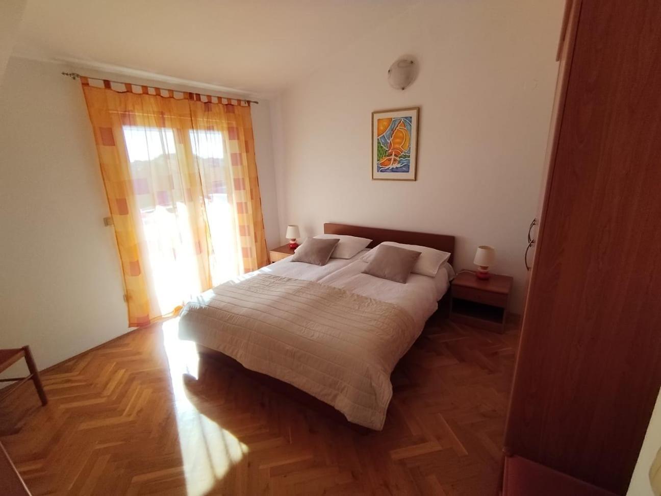 Apartmani Ljubo Primošten Exteriér fotografie
